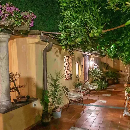 Πανσιόν L'agrumeto Segreto 3*